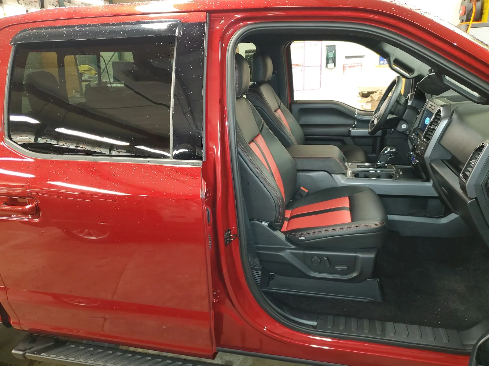 Coach Automotive Accessories — instalación reciente en Beaverton, Oregon